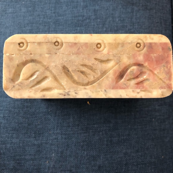 Box - Picture 3 of 3